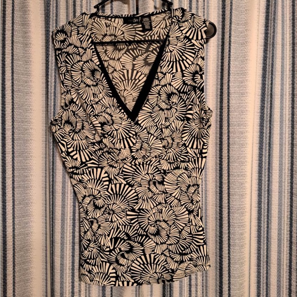 East 5th Women’s Shirt Sz L